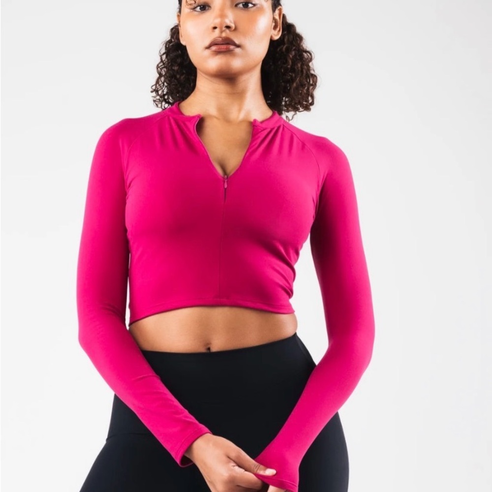 Alphalete Fuchsia Long Sleeve KDM Zip Bra Crop Top